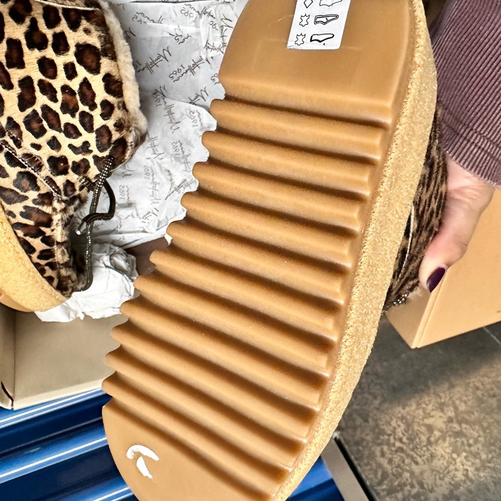 NEW montelliana 1965 gaia leopard boots - Picture 5 of 5